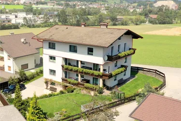 Gemütliche Dachgeschosswohnung, sonnige Ruhelage in Buch / St. Margarethen – 118m²