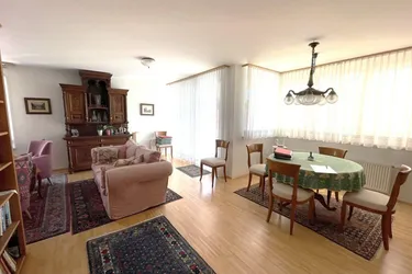 Schmuckstück mit Charme in Lainz, 1130 Wien - Balkon, Tiefgaragenstellplatz, perfekt angebunden!