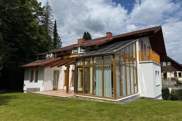 Sommerparadies - Einfamilienhaus mit Garten, Pool und Sauna