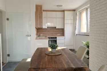 Wohnglück-sanierte 3 Zimmer Wohnung mit großer Loggia-Ihr neues Zuhause zum verlieben!