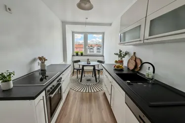 Innsbruck-Wilten: Großzügige, sanierte 3,5 -Zimmer-Wohnung mit Kabinett &amp; Balkon – ideal für Familien und Anleger
