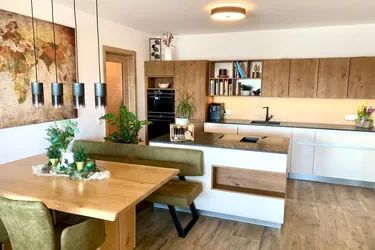 Hochwertige 3-Zimmer Wohnung mit Fernblick