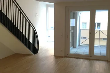 Repräsentative Maisonettewohnung mit Tiefgaragenplatz