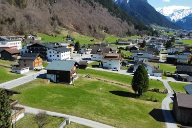 Reserviert: Sonniges, großzügiges Baugrundstück im Herzen der Gemeinde!