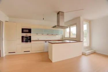 Moderne 3 Zimmer Neubau Wohnung in Eßling - mit Loggia
