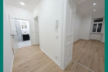 Neuwertige 2,5-Zimmer-Erdgeschosswohnung mit Einbauküche &amp; grünem Innenhof, nahe FH Joanneum