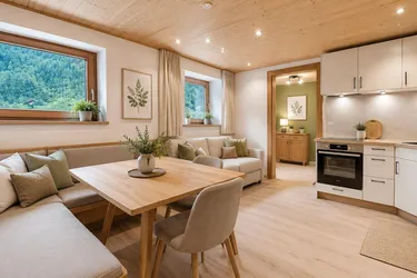 Kompakte 2-Zimmer-Wohnung mit 19 m² Südostterrasse in Finkenberg