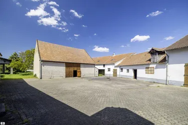 Gepflegter Bauernhof in Enzersdorf an der Fischa