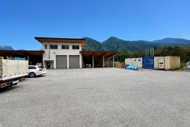 Gewerbefläche mit Potenzial – knapp 2.000 m² in attraktiver Lage