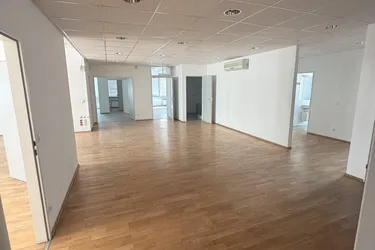 Modernes Büro 419 m², 1100 Wien, 3. Etage, Aufzug, top Ausstattung, Miete €7.165