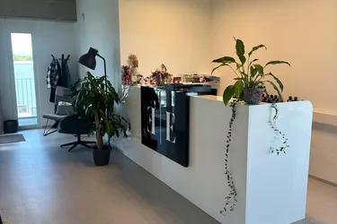 Helles Büro in Premstätten mit Balkon, Besprechungsraum &amp; optimaler Verkehrsanbindung