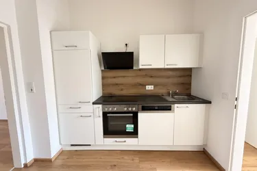 Lichtdurchflutete 33 m² Kleinwohnung mit Küche in Puntigam