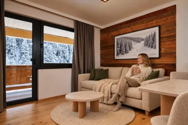 Saalbach: Investment-Suite mit 2 Schlafzimmern, Pool und Spa | SSR 19