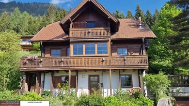 Außenansicht Haupthaus