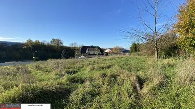 Grundstück