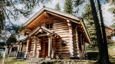 Urgemütliches Blockhaus im Zirbenwald - Sommer