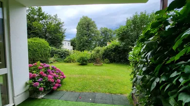 Terrasse mit Garten