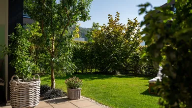 Neuwertige 3-Zimmer-Gartenwohnung in Seenähe