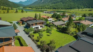 Luftaufnahme mit See