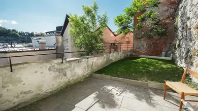 Terrasse mit Weitblick und kleinem Garten