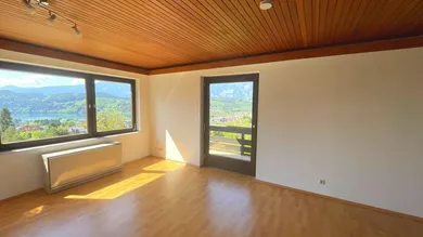 Wohnraum mit Balkon