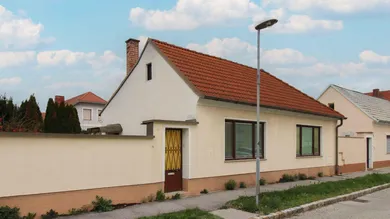 01_Straßenansicht