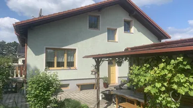 Haus Außenansicht