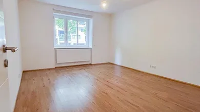 Großes Zimmer