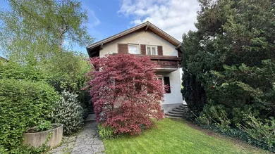 Haus mit Garten vorne