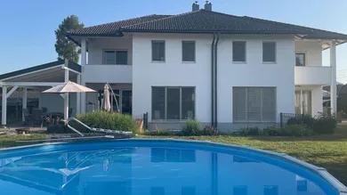 Mehrfamilienhaus Südansicht