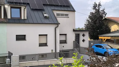 Straßenansicht