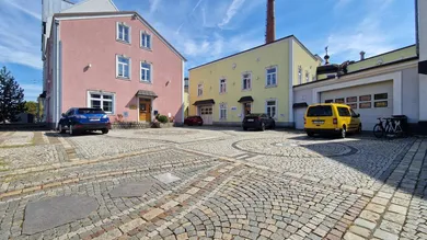 Gepflegte Gewerbeanlage