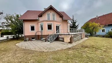 Gebäude Garten