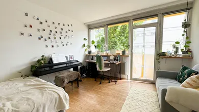 Zimmer 1 mit zugang zur Loggia