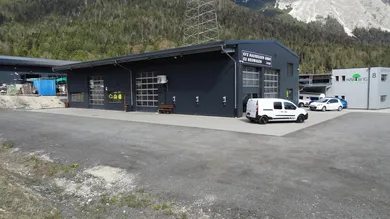 Gewerbeimmobilie Südansicht