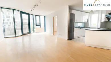 Huebl_Partner_Makler_Wohnung mit Pool und Fitness_Attemsgasse_Kirschblütenpark_viennainternationalschool_u1 Kagran_westfield_011