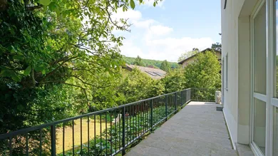 Nordwest-Terrasse mit Grünblick