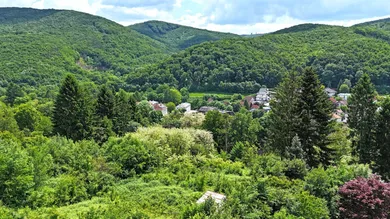 Grundstück und Ausblick Richtung Feuerstein und Dambach