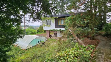 Haus und Gartenansichten