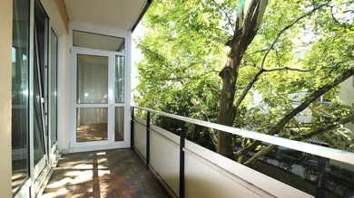 Loggia mit Grünblick