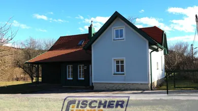 Gartenansicht des Hauses/Eingangsbereich