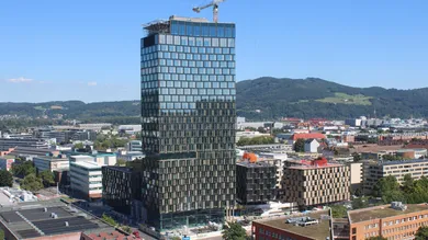 Quadrill_Tower_West