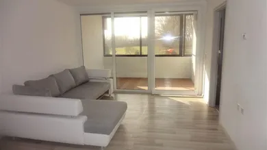 Wohnzimmer + Loggia
