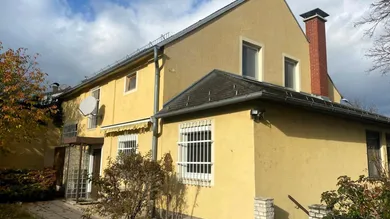 Hausfront, Eingangbereich
