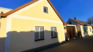 Außenansicht beide Häuser