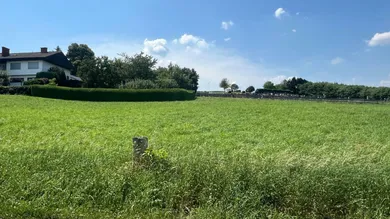 Grundstück