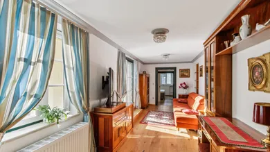 Zimmer mit Ausgang auf eine der Terrassen