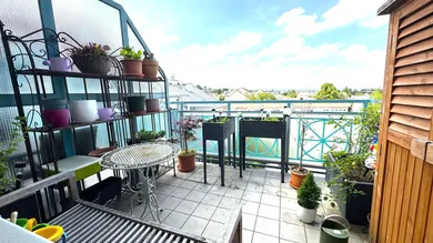 Balkon (Untere Ebene)
