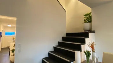 Esszimmer + Aufgang ins OG