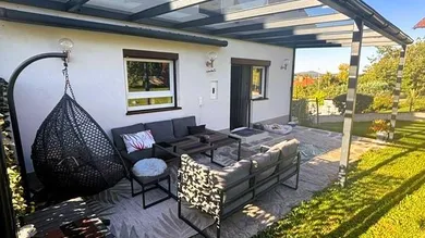 Herrliche, überdachte Terrasse